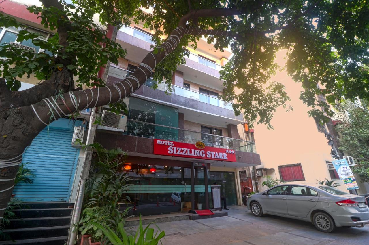 Hotel Sizzling Starr Нью-Дели Экстерьер фото